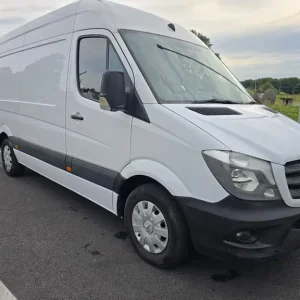 Mercedes-Benz Sprinter 2015 Panel Van 2143cc Manual - Image 2