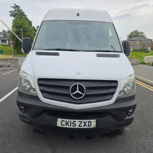 Mercedes-Benz Sprinter 2015 Panel Van 2143cc Manual - Image 3