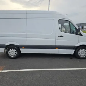 Mercedes-Benz Sprinter 2015 Panel Van 2143cc Manual - Image 4