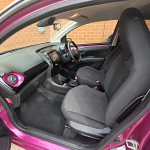 68 TOYOTA AYGO 1.0 VVT-i AUTOMATIC X-Cite 5 TSS 5DR X-SHIFT - Image 7