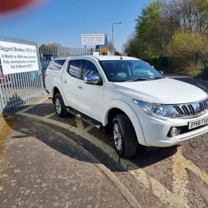 2016 Mitsubishi L200 DI-D 4X4 Warrior DCB Pickup Diesel Manual - Image 3