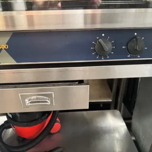 Lincat convection oven - Image 2