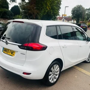2015 Vauxhall Zafira 1.4T SE 5dr MPV Petrol Manual - Image 4