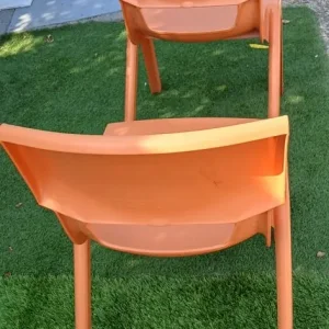 5 Heavy Duty Plastic Chairs - Image 5