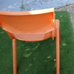 5 Heavy Duty Plastic Chairs - Image 6