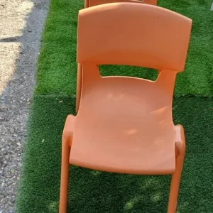 5 Heavy Duty Plastic Chairs - Image 8