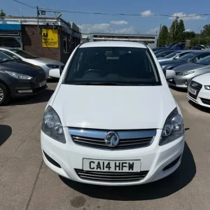 2014 Vauxhall Zafira EXCLUSIV MPV Petrol Manual - Image 2