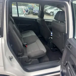2014 Vauxhall Zafira EXCLUSIV MPV Petrol Manual - Image 8