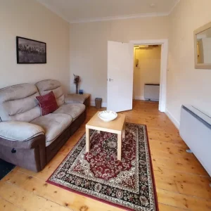 1 Bed Flat, Marionville Road - Image 5
