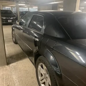 Chrysler 300c - Image 2
