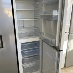 Hisense fridge freezer - Image 3