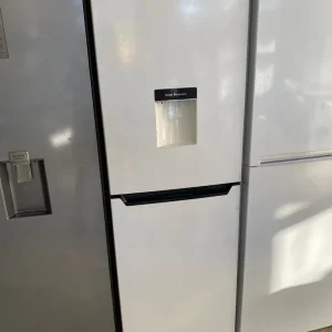 Hisense fridge freezer - Image 4