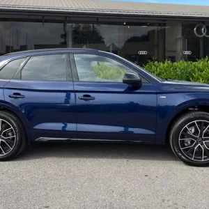 2025 Audi Q5 Black Edition 40 TDI quattro - Image 3