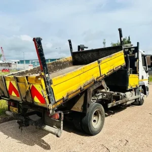 2017 DAF LF 180 7.5 Ton Split Body Dropside Tipper with Tar Chutes - Image 8