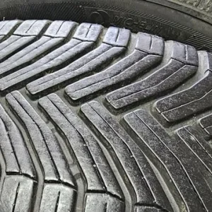 185/60 R14 Michelin Cross Climate tyres - Image 3