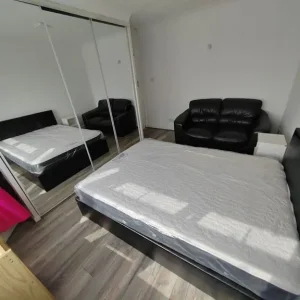 Double Room in Alness, Highland - Image 4