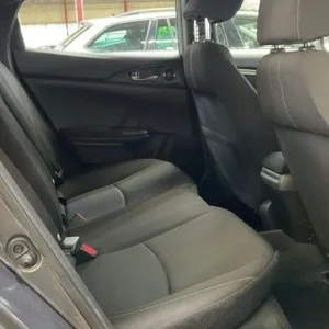 Honda Civic 1.0 VTEC Turbo SE CVT 2019 - Image 8