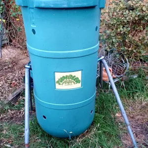 TUMBLING COMPOST BIN