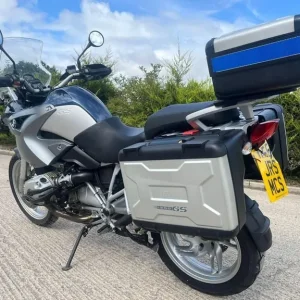 2005 BMW R1200 GS 36k miles with panniers and top box - Image 6