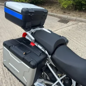 2005 BMW R1200 GS 36k miles with panniers and top box - Image 8