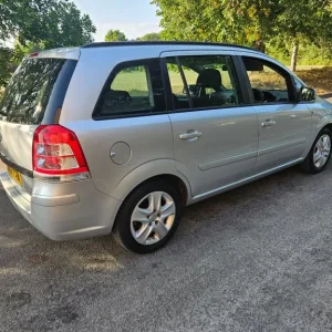 Vauxhall Zafira 1.6 7-seater ULEZ compliant - Image 4