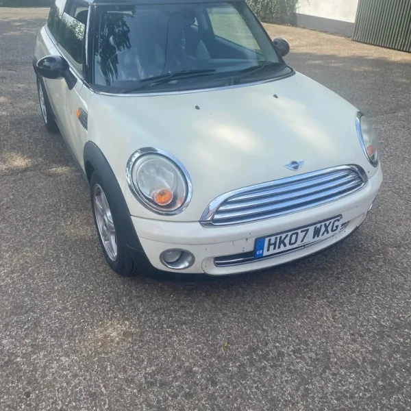 2007 Mini Cooper 3-door manual hatchback
