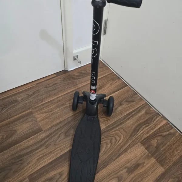 Micro scooter
