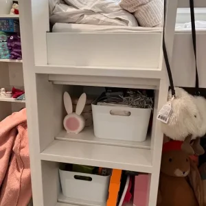 Single beds with drawer units and bookcase - Image 4