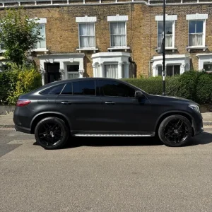 Mercedes-Benz GLE Coupe AMG Night Edition - Image 3