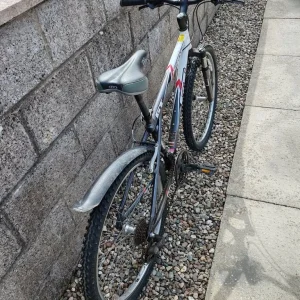 GT Aggressor mountain bike - Image 3