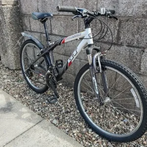 GT Aggressor mountain bike