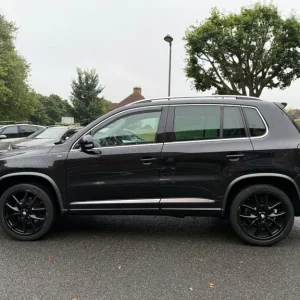 Volkswagen Tiguan Estate 2011 DSG Diesel 4Motion - Image 8