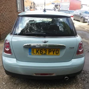 2013 MINI Hatch 1.6 Petrol Manual 3-Door with Alloy Wheels and Bluetooth - Image 8