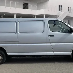 2002 Toyota HiAce 300 GS Panel Van Diesel Manual - Image 5