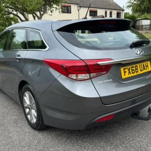 2018 Hyundai i40 1.7 CRDi S Blue Drive Estate - Image 5