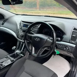 2018 Hyundai i40 1.7 CRDi S Blue Drive Estate - Image 7