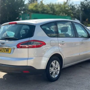 2013 Ford S-Max 2.0 TDCi Zetec Euro 5 5-door MPV Diesel Manual - Image 4