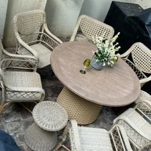 Garden table and chairs - Image 2