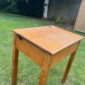 Vintage children’s desk - Image 2