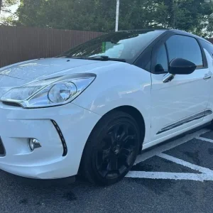 2013 Citroen DS3 1.6 e-HDi Airdream DStyle Plus 3-door Hatchback - Image 3