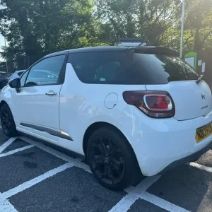 2013 Citroen DS3 1.6 e-HDi Airdream DStyle Plus 3-door Hatchback - Image 5