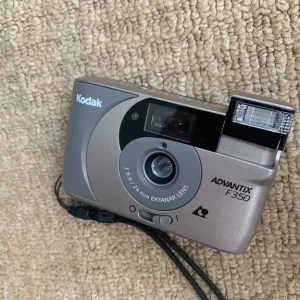 Assorted camera equipment - Image 2