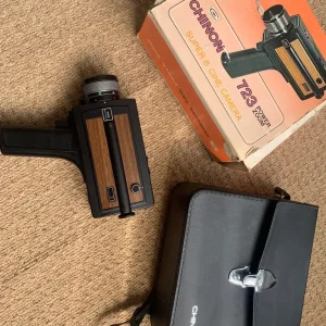 Assorted camera equipment - Image 8