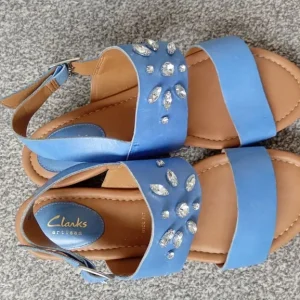 Ladies sandals