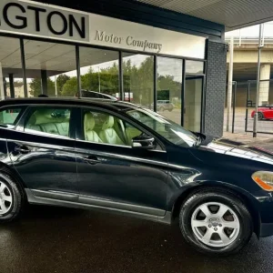 2010 Volvo XC60 D5 SE Estate - Image 8