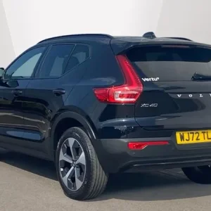 2022 Volvo XC40 2.0 B4P Plus Dark 5dr AWD Auto Estate - Image 2