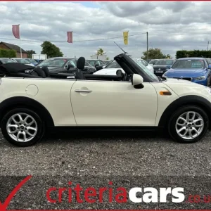 2016 Mini Cooper 1.5L Convertible Cabrio - Image 5