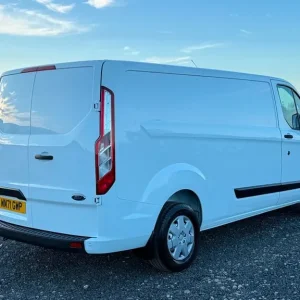 2022 Ford Transit Custom 2.0 EcoBlue Trend Panel Van - Image 8