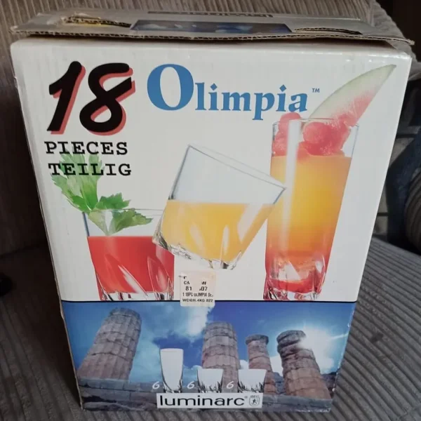 Boxed drinks glasses set