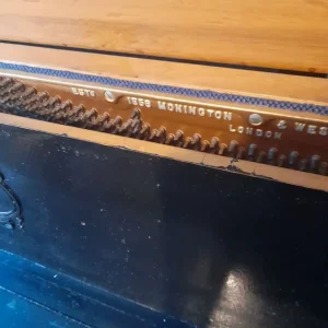 upright piano